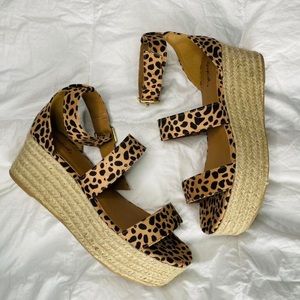 NEVER WORN - Qupid Cheetah Print Platform Sandals